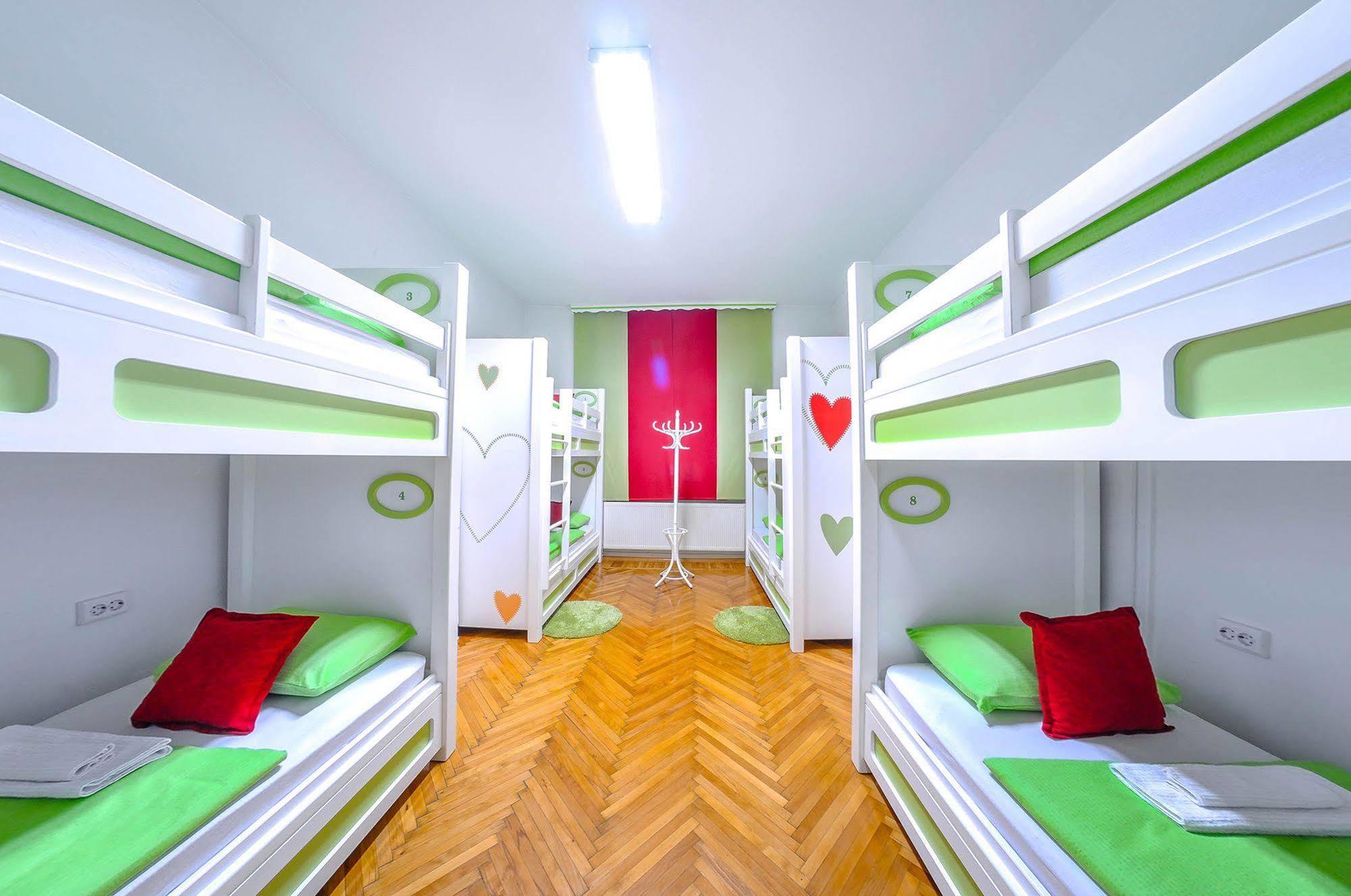 Hostel For Me Сараєво Екстер'єр фото